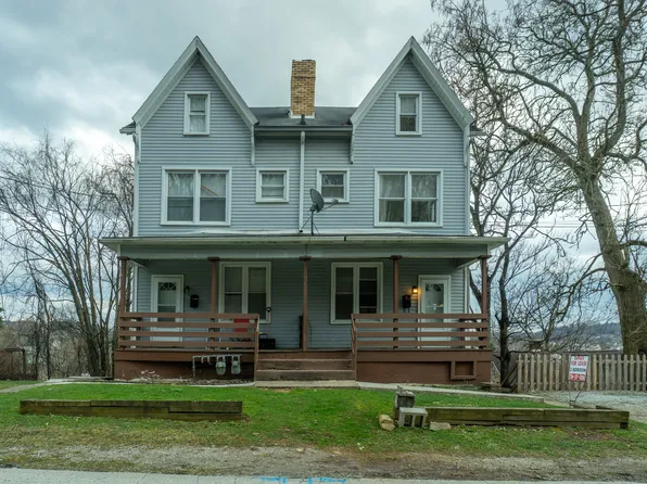 706 Stella St, Jeannette, PA 15644