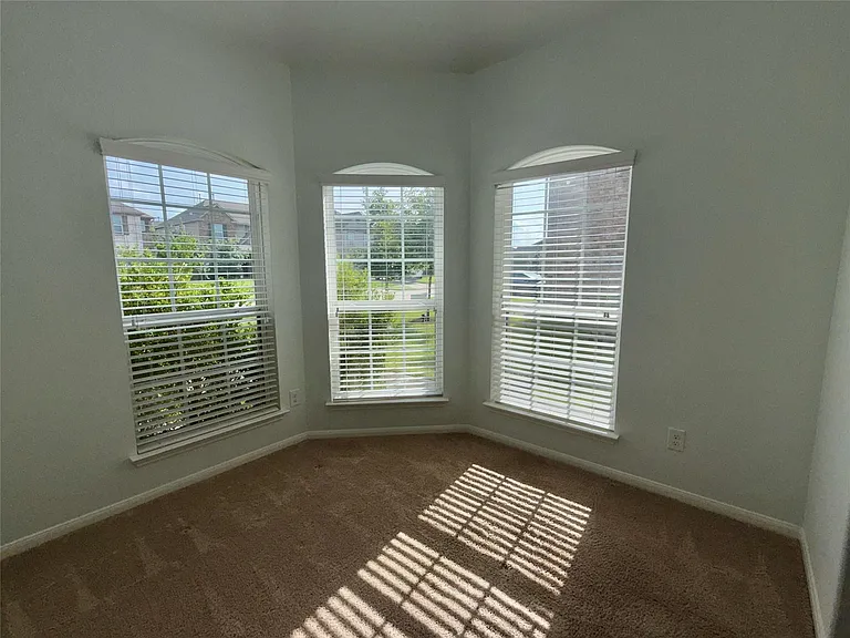 2623 Hunters Side Trl — Photo 43