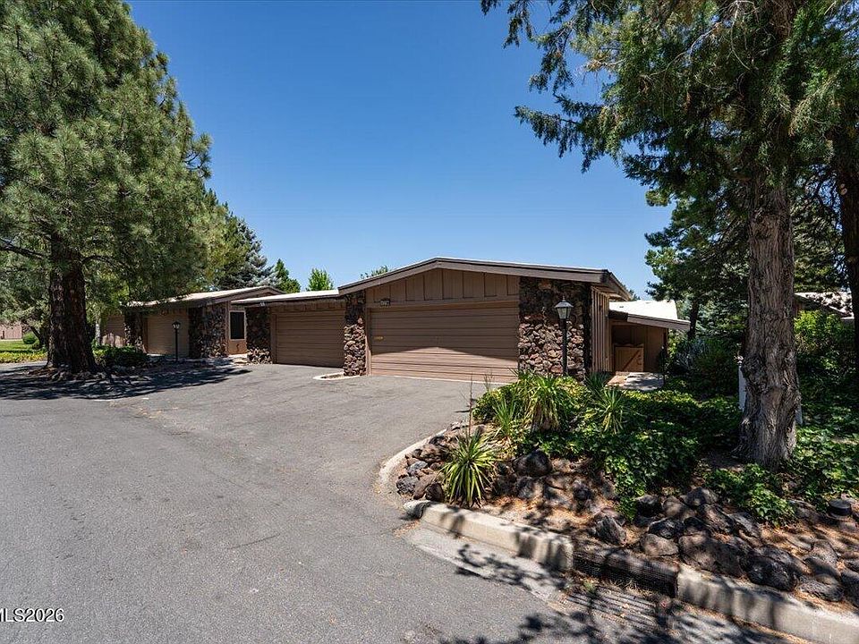 1st image of 176 Lake Glen Dr