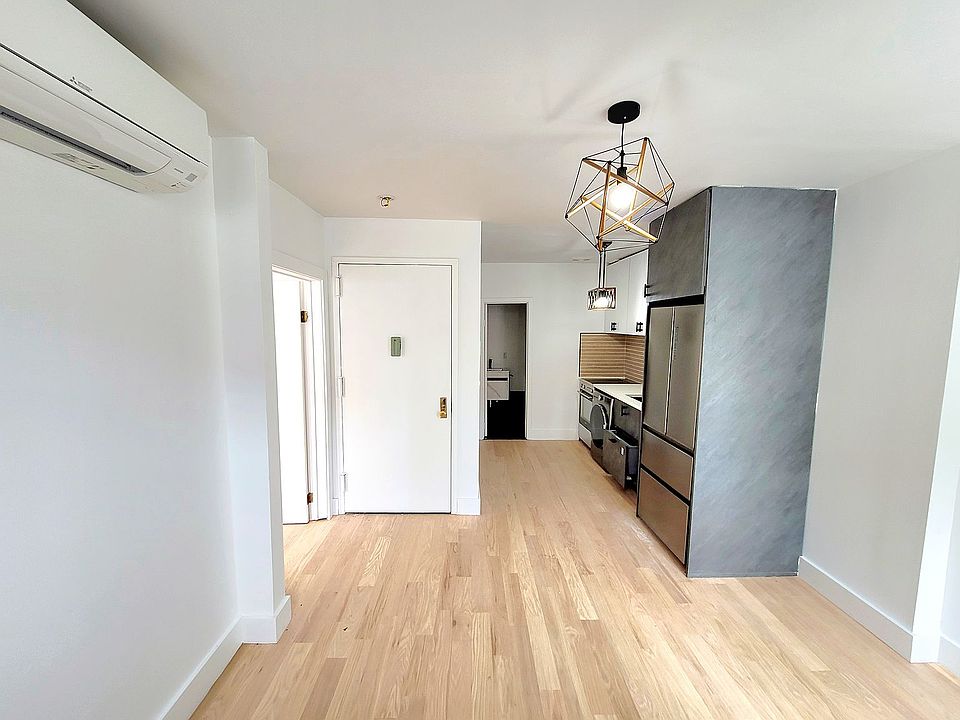 1st image of 90 Moore St #2B