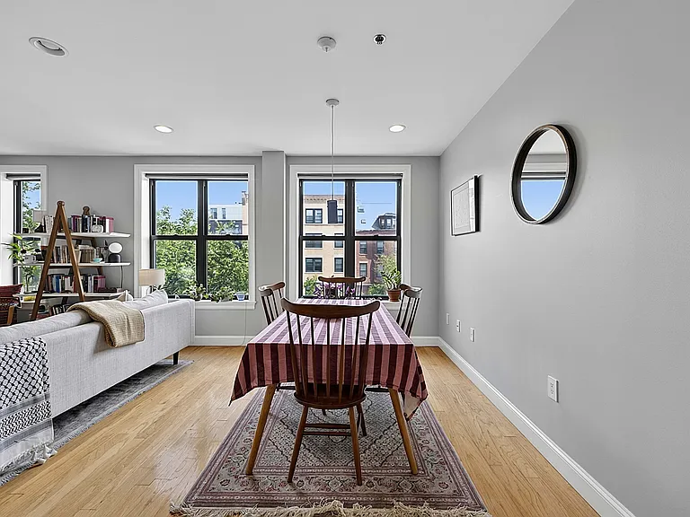 1723 Washington St #302 — Photo 5