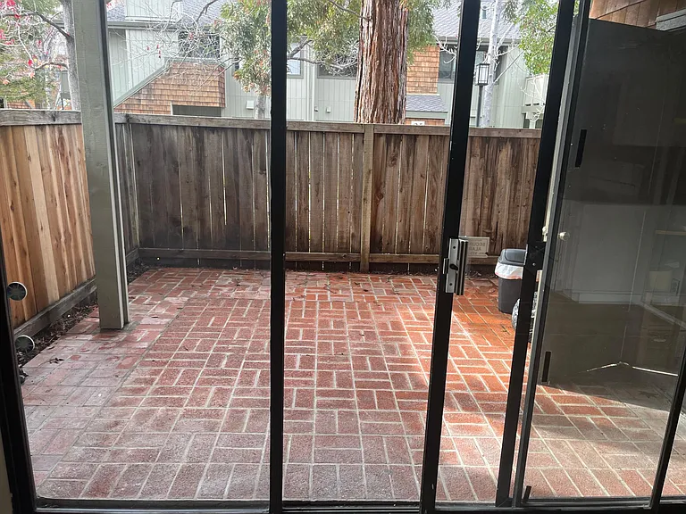 1001 La Terrace Cir — Photo 18
