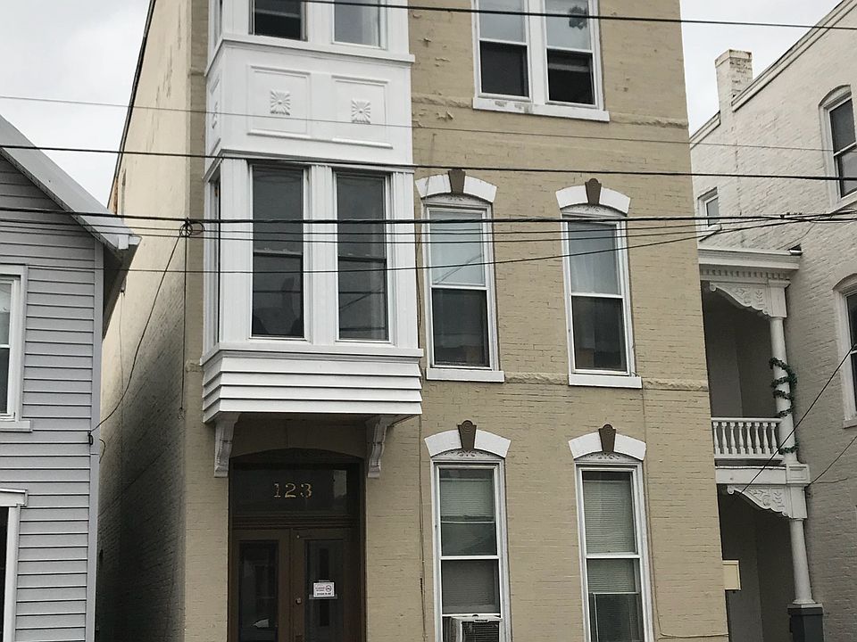 2nd image of 123 E Antietam St