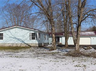 1540 Pymatuning Dr, Jamestown, PA 16134