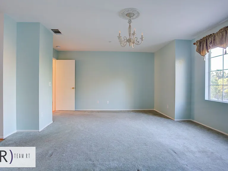 15984 Paul Ct — Photo 26