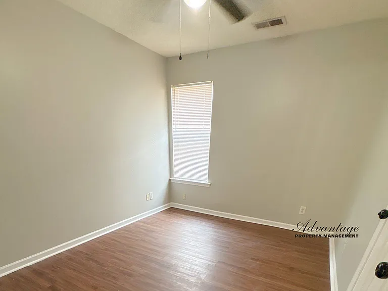 6888 Wrigley Dr — Photo 9