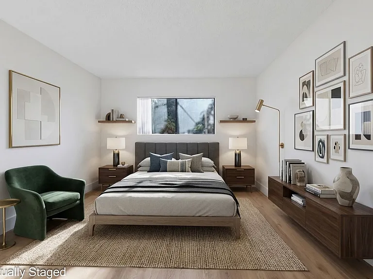 RENOVATED 1 BED 1 BATH - UNIT #109