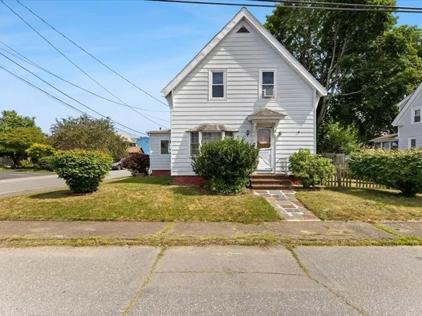 17 Waverly St, Taunton, MA 02780