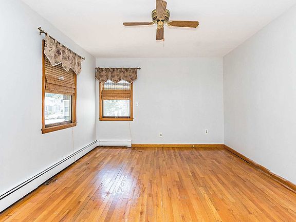4th image of 1807 Gerald Ave