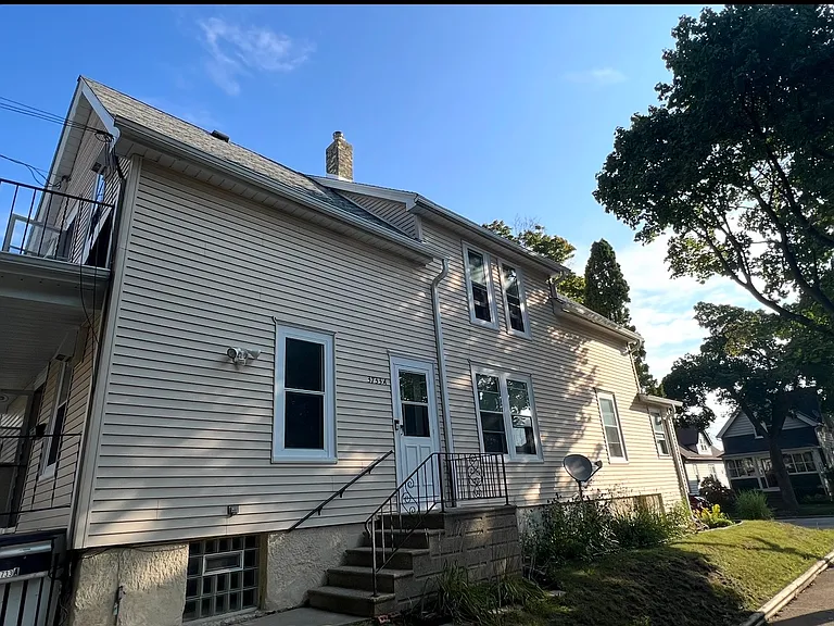 3733 S Kansas Ave #UPPER — Photo 9