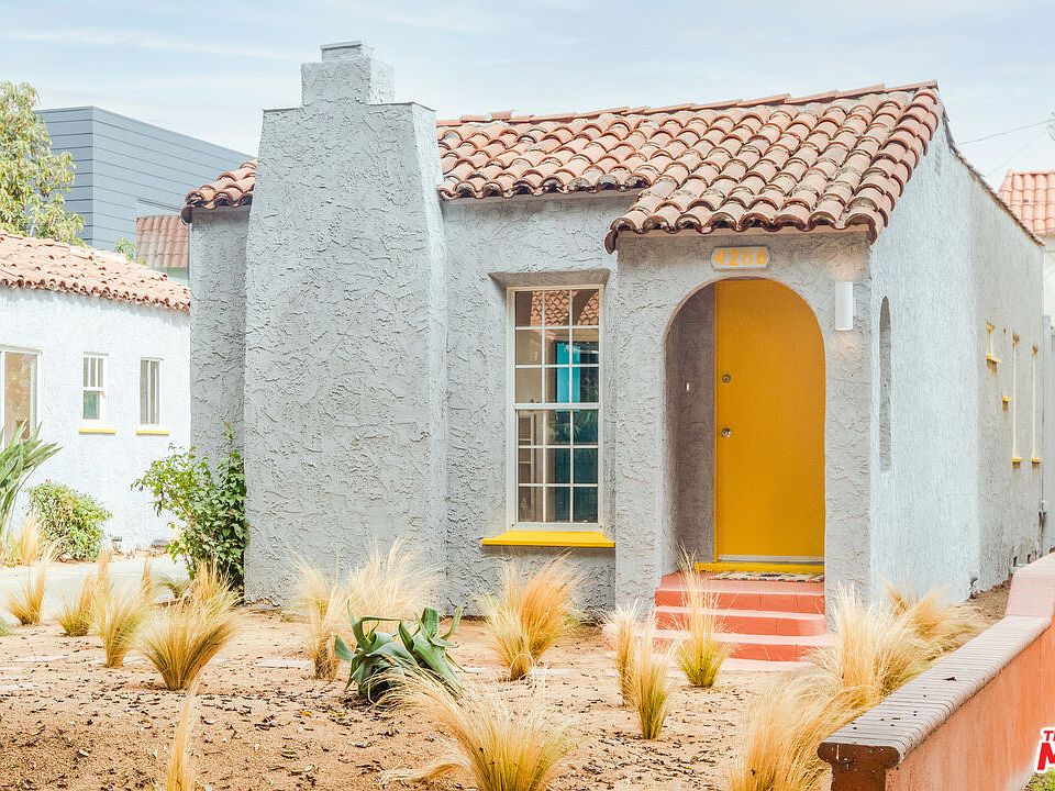 1st image of 4266 Lincoln Ave
