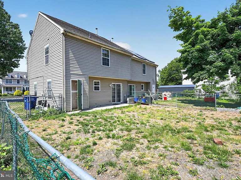 507 S Fairview St — Photo 36