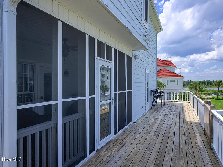 306 Marina Way — Photo 28