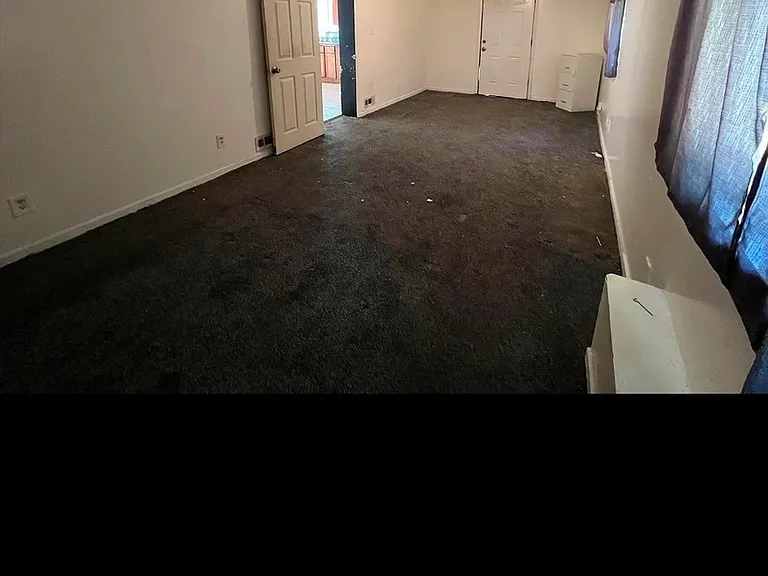 7202 Sapphire Ave — Photo 3