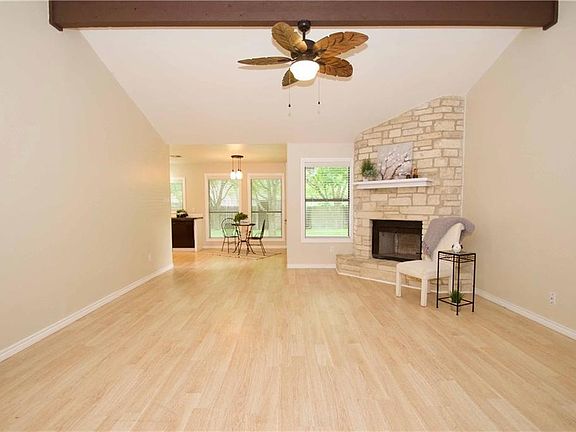 3rd image of 1217 Conway Dr