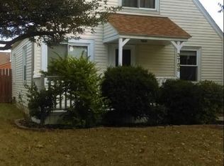 3758 S 17th St, Milwaukee, WI 53221