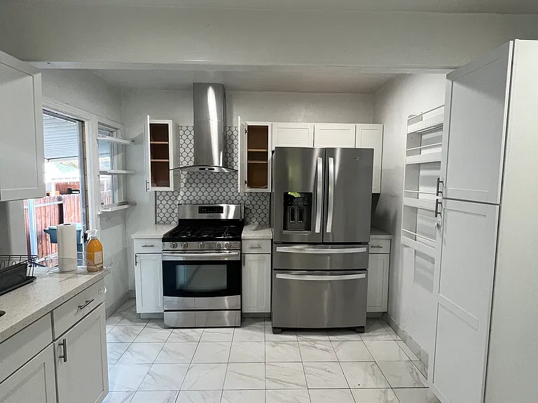 2328 Quincy Dr — Photo 5