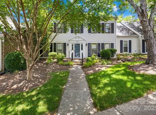 7528 Red Oak Ln, Charlotte, NC