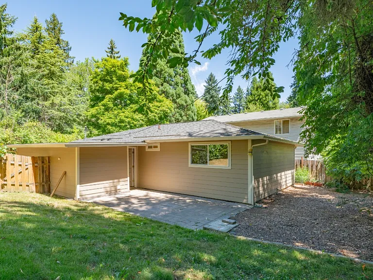 9207 SW 26th Ave — Photo 11