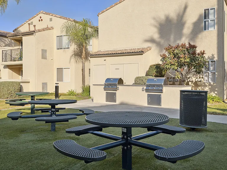 Shadow Ridge Apartment Homes — Photo 15