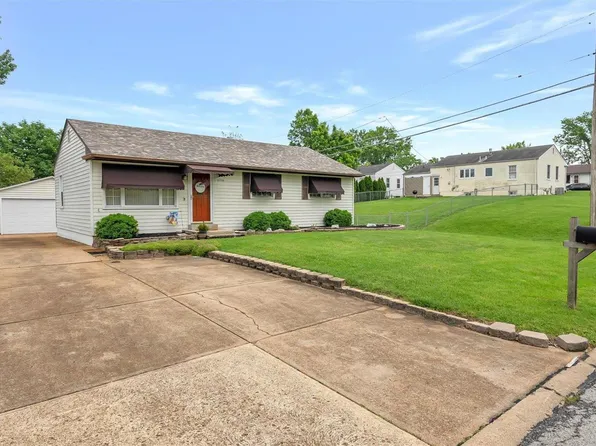 10336 Dandridge Dr, Saint Louis, MO 63123