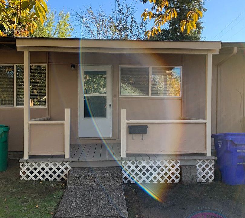 1st image of 7008 SE Rhone St #9091699