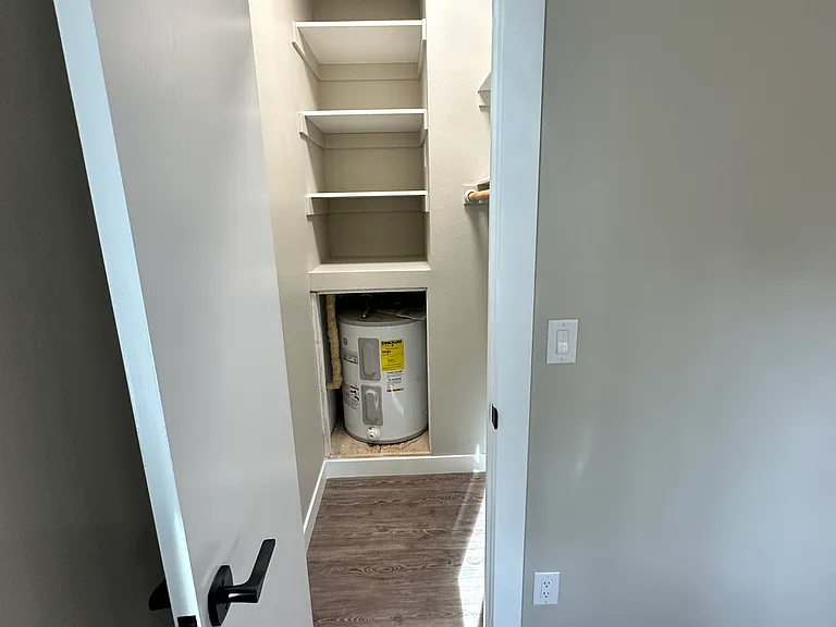 Closet 1