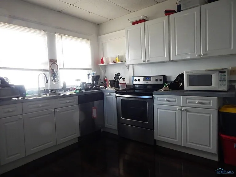 801 N Main St — Photo 3