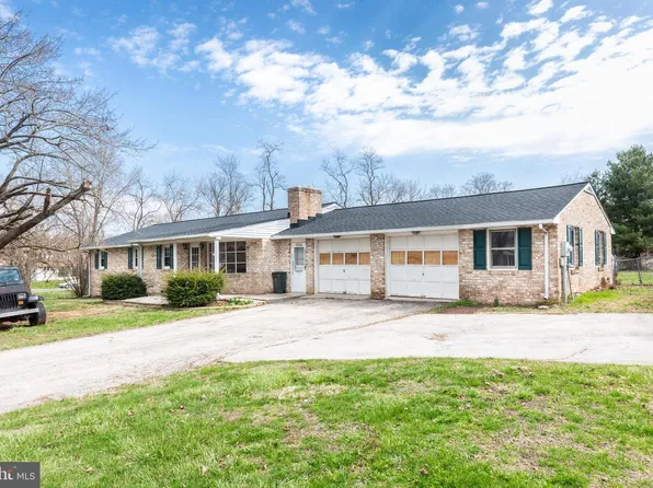 5 Sunset Dr, Gettysburg, PA 17325