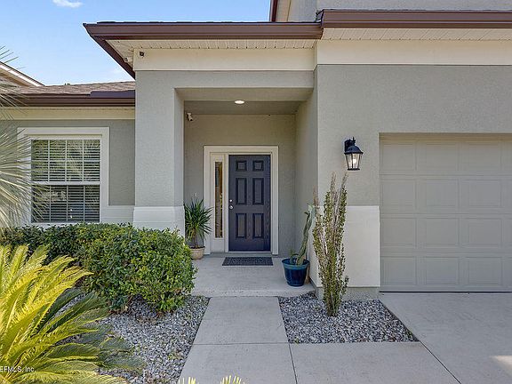 5th image of 751 Sunny Stroll Dr