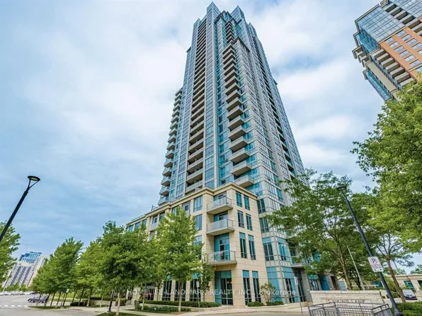 15 Viking Ln #Townhouse 4, Toronto, ON M9B 0A4
