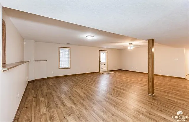 4193 Taneil Dr — Photo 18