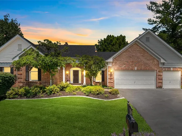 1719 Baxter Forest Valley Ct, Chesterfield, MO 63005