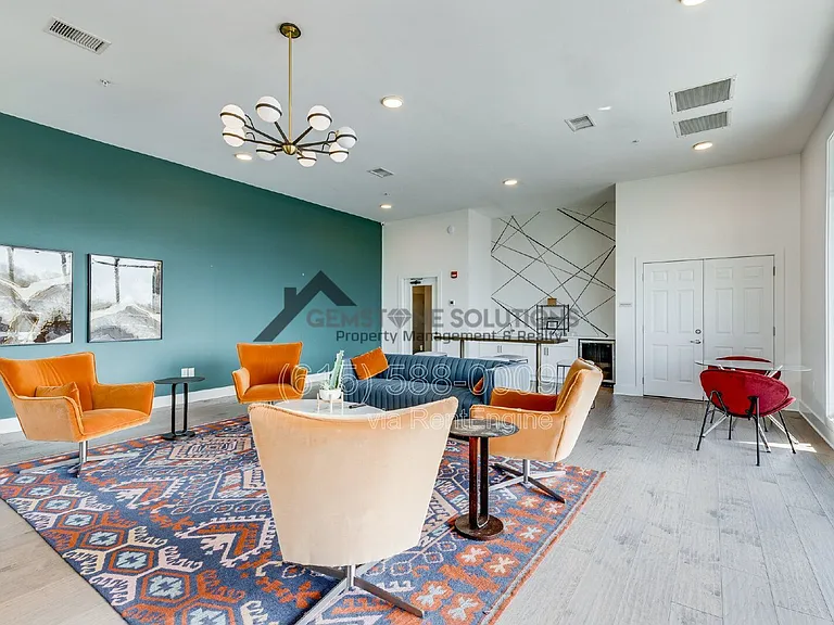 1041 E Trinity Ln #218 — Photo 27