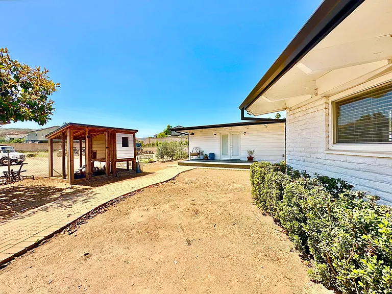 31428 Old River Rd — Photo 49