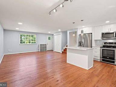 12770 Bradwell Rd, Herndon, VA 20171 | Zillow