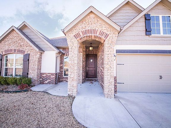 Look at all the stone detail