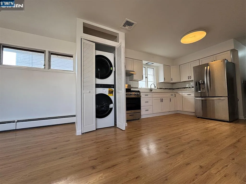 Building Photo - 440 Boulevard