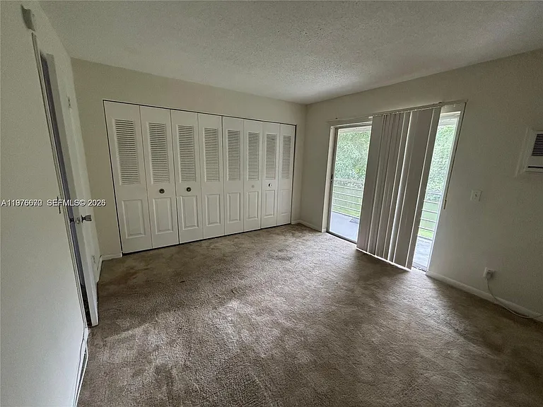 36 Windsor Dr #B — Photo 6