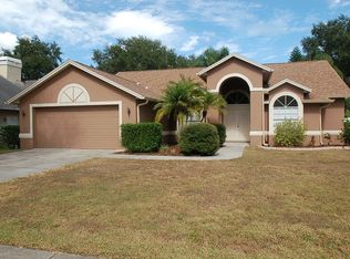 903 Clearcreek Dr, Tampa, FL 33613