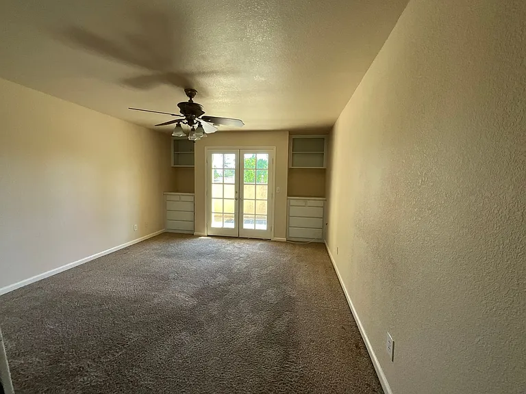6357 N Barcus Ave — Photo 11