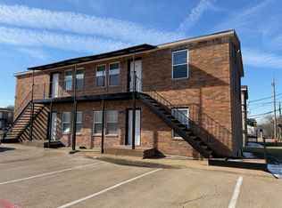 4333 Division St APT 202, Dallas, TX 75211