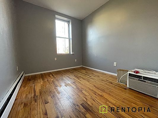 2nd image of 101 Truxton St #5