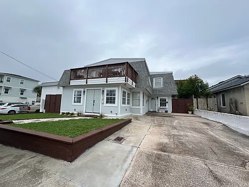 127 12th Ave N Photo 1