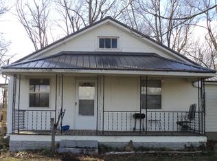 3526 Oakview Dr, Huntington, WV 25701