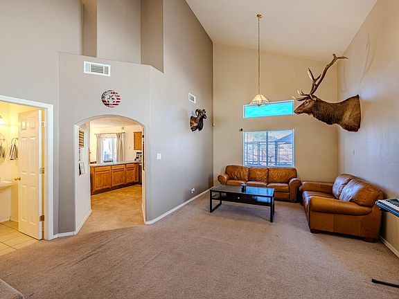 4th image of 7068 Husky Dr NE