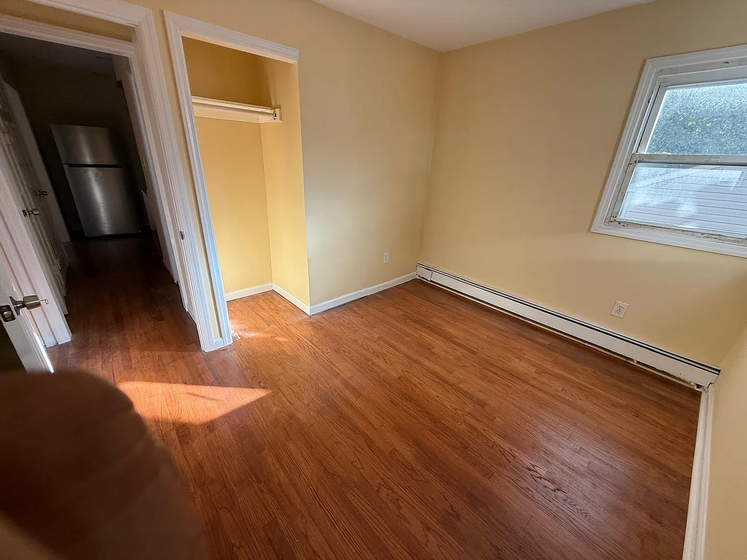 5 bed, 2000 sqft, $5,500 — Photo 3