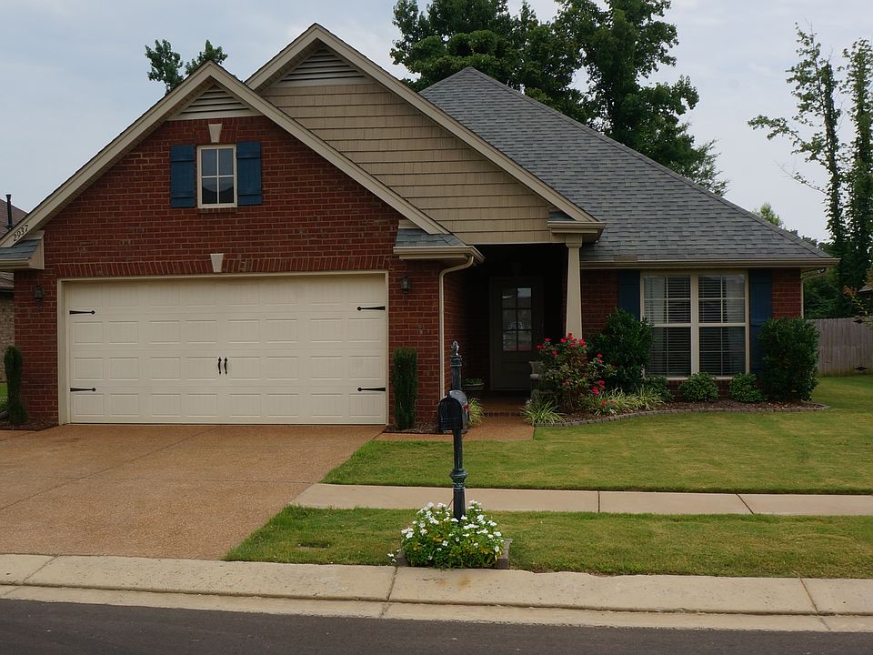 1st image of 2937 S Hartland