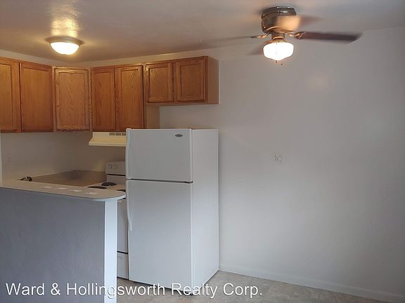 3rd image of 946 Little Bay Ave APT H