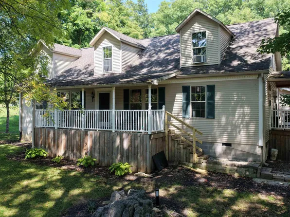 984 NE Main St, Paoli, IN 47454